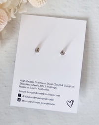 Tassel Garden Cream Dangle Earrings