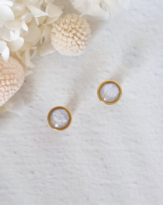 Bezel White Leaf Gold Stud - Luna + Mae