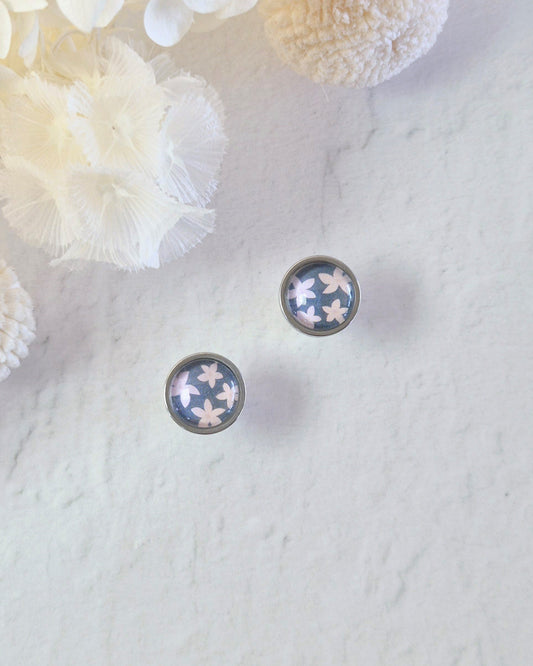 Bezel Pink Dianthus Silver Stud